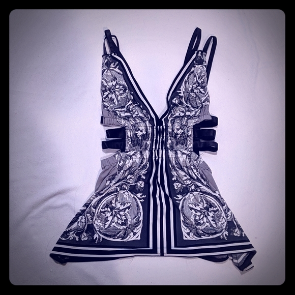 Express Top - Picture 3 of 5